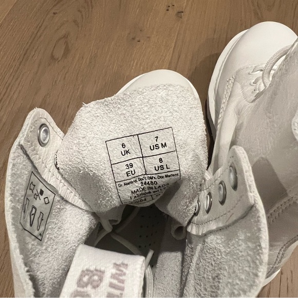 NEW Dr. Martens 1460 Pascal Mono White Lace up Boots - Picture 11 of 12